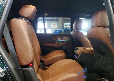 2024 Mercedes-Benz Gls 450 4Matic z USA, uszkodzony, nr VIN 4JGFF5KEXRB076563